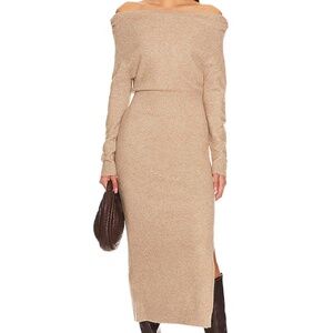 ASTR the label Cora off the shoulder midi sweater dress size M